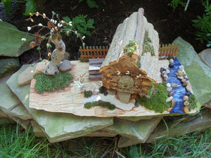 Log Cabin Sculpture